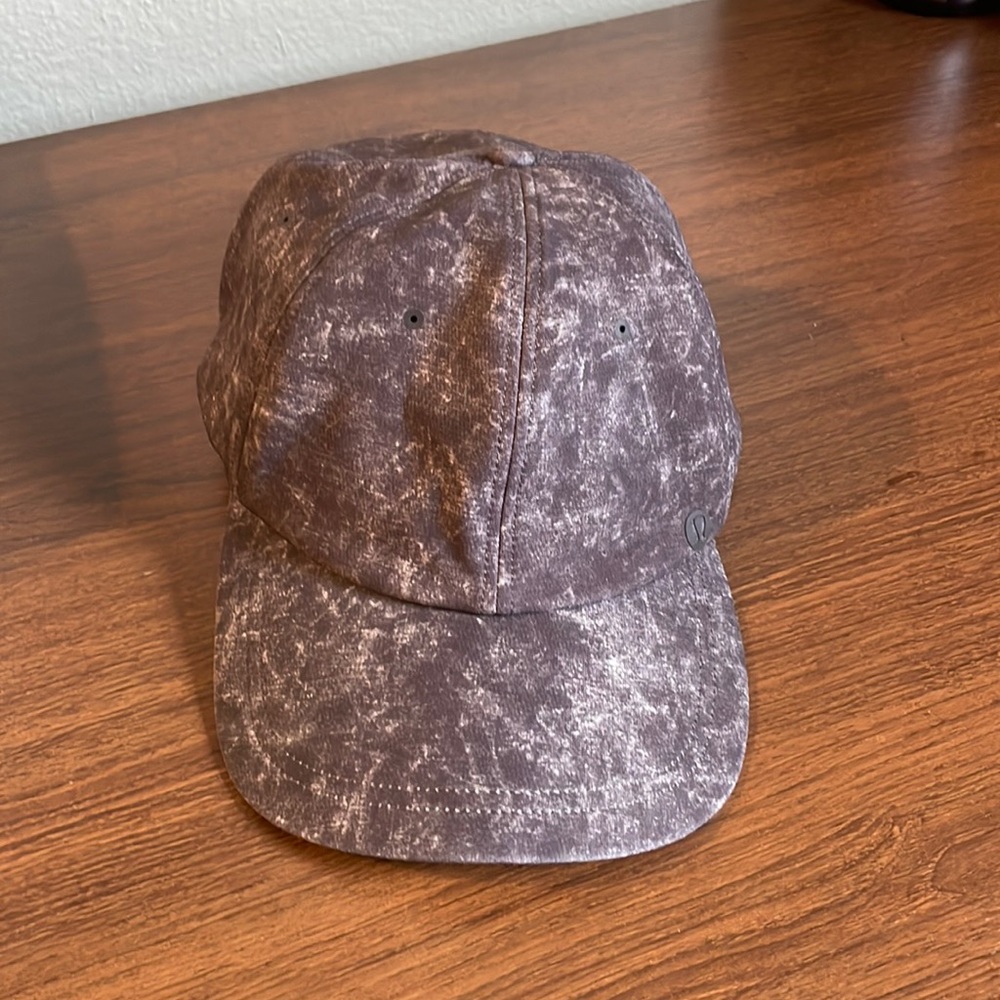 Lululemon hat
